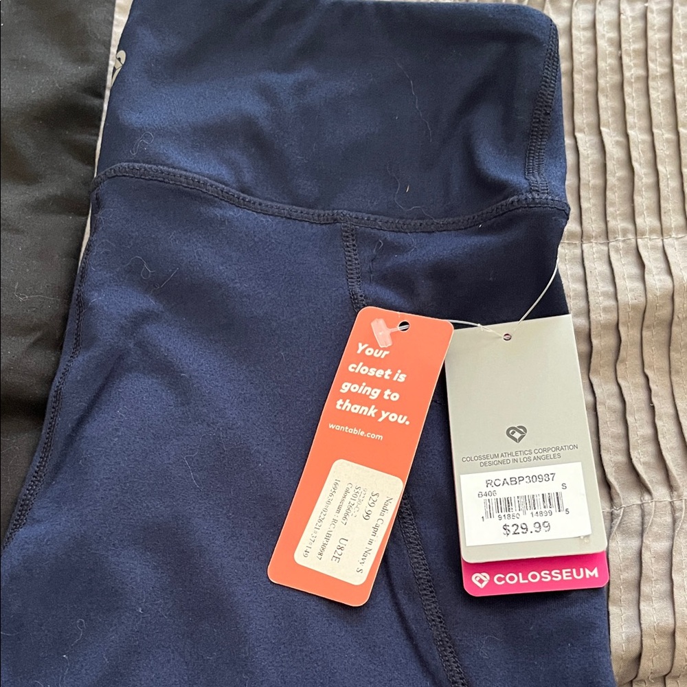 Colosseum Deep Blue Active Leggings Size small Capri
